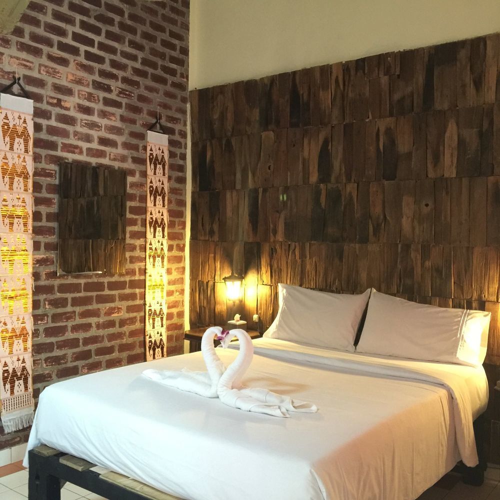 Baan Thai Homestay By Bgb Villas Kata Exterior foto