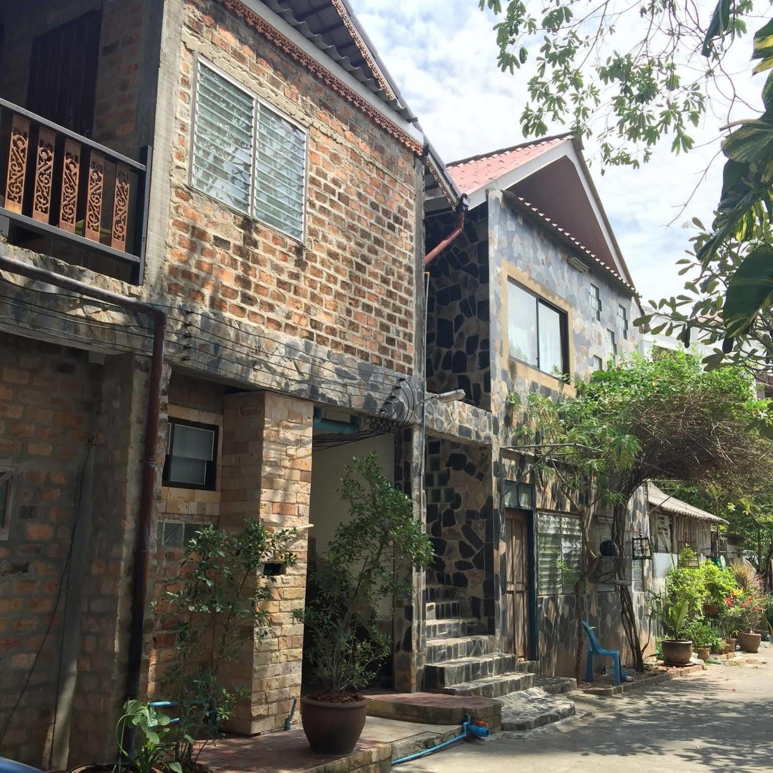 Baan Thai Homestay By Bgb Villas Kata Exterior foto