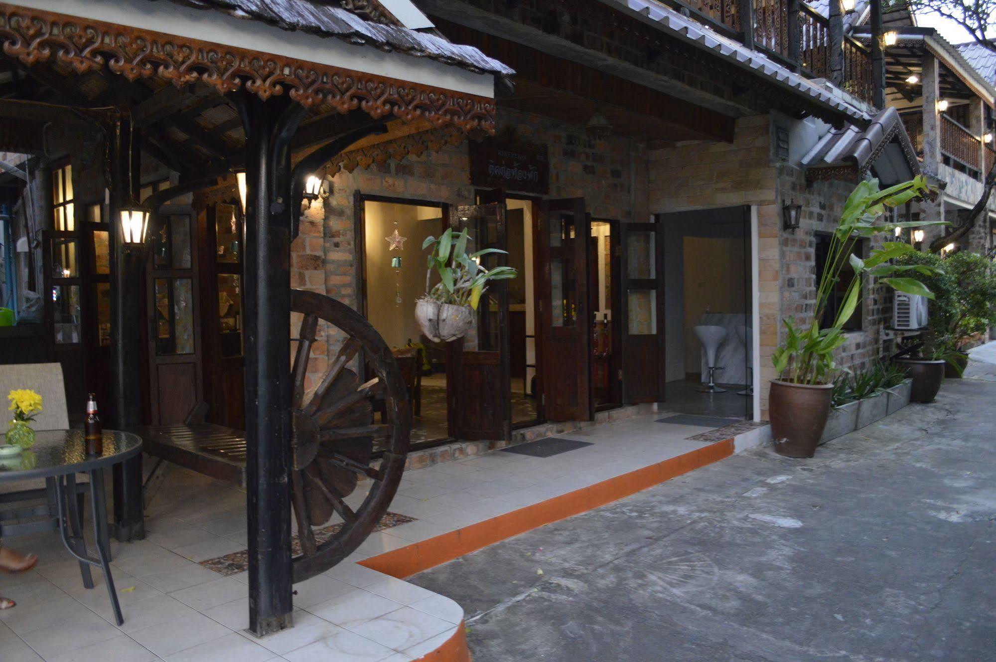 Baan Thai Homestay By Bgb Villas Kata Exterior foto